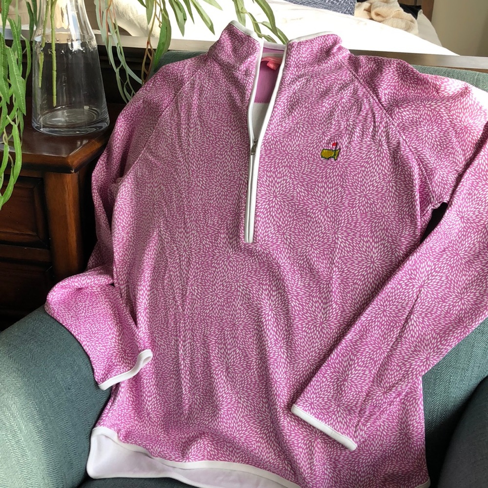 Calling all golfers! 1/2 zip pullover